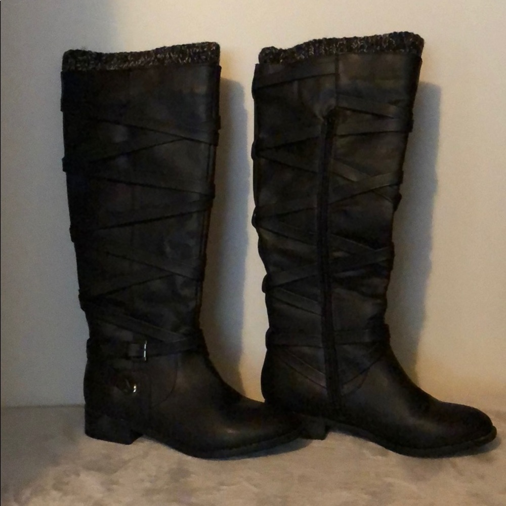Shoe Dazzle Knee High Black Boots Size 7